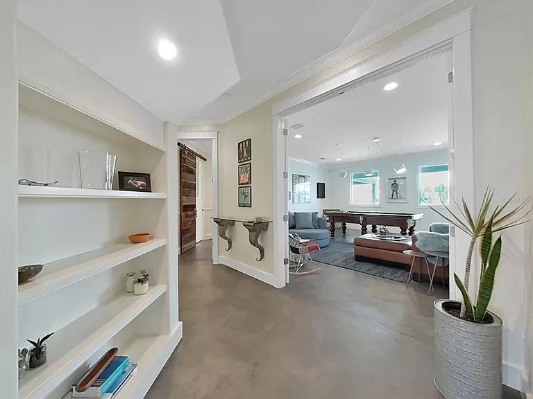gallery